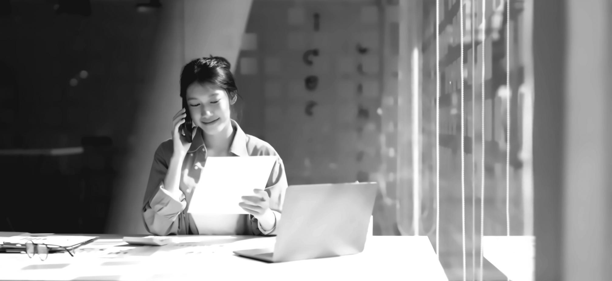 Workshop-Situation mit Teilnehmenden bei der Entwicklung einer Content-Strategie